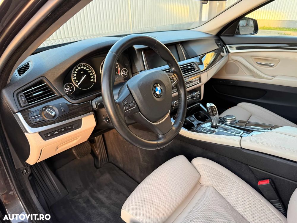 BMW Seria 5 530d xDrive Touring Aut. Luxury Line - 16