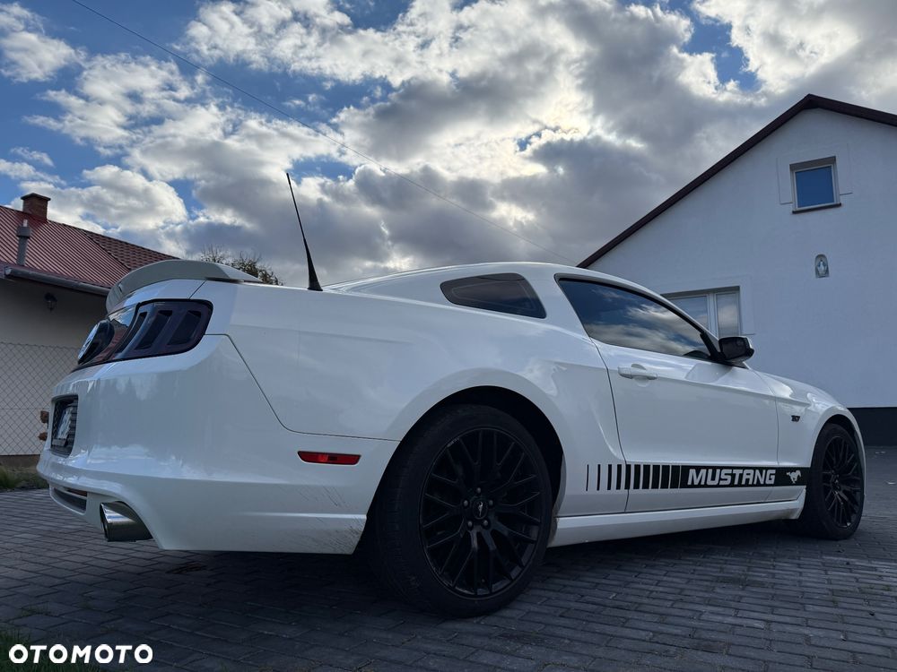 Ford Mustang 3.7 V6 Premium - 3