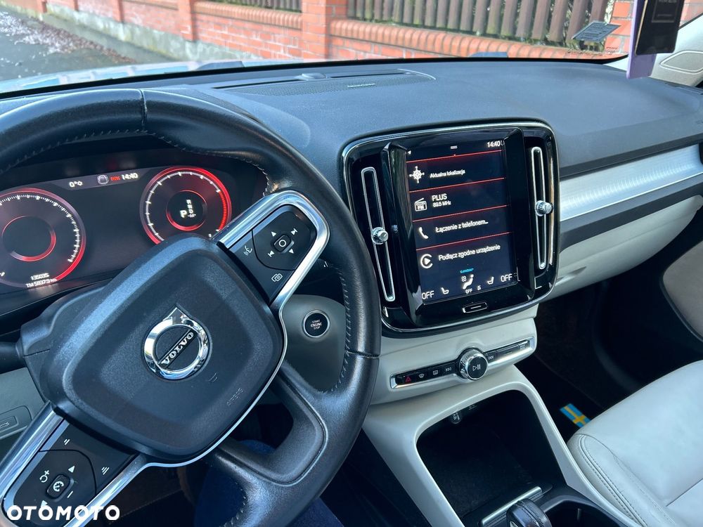 Volvo XC 40 T5 AWD Geartronic Momentum - 5