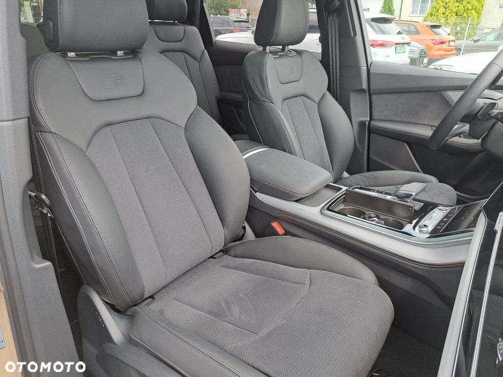 Audi Q7 - 21