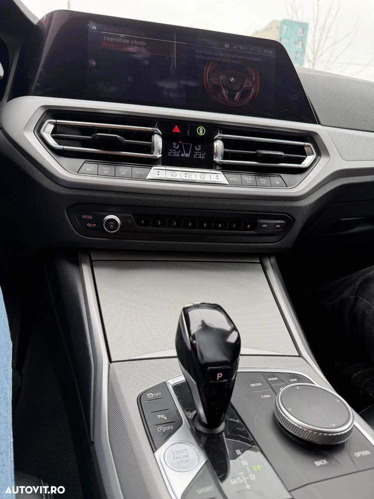 BMW Seria 3 320i Aut. Sport Line - 10