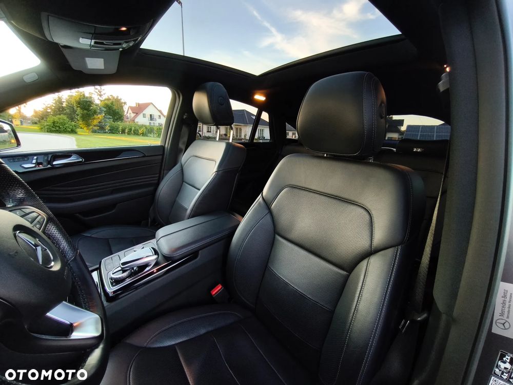 Mercedes-Benz GLE - 23
