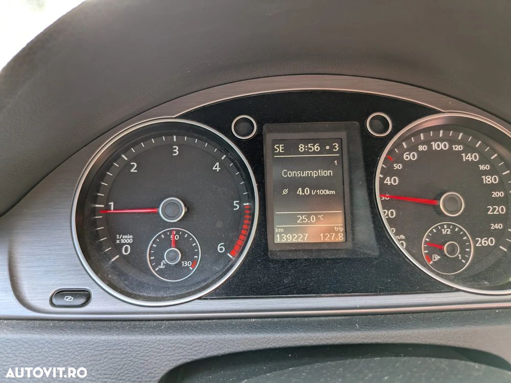 Volkswagen Passat 1.6TDI BlueMotion Tehnology Comfortline - 12