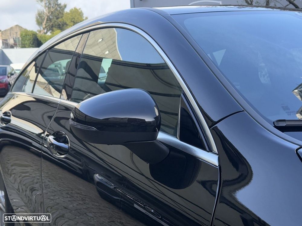 Mercedes-Benz CLA 250 e Shooting Brake AMG Line - 5