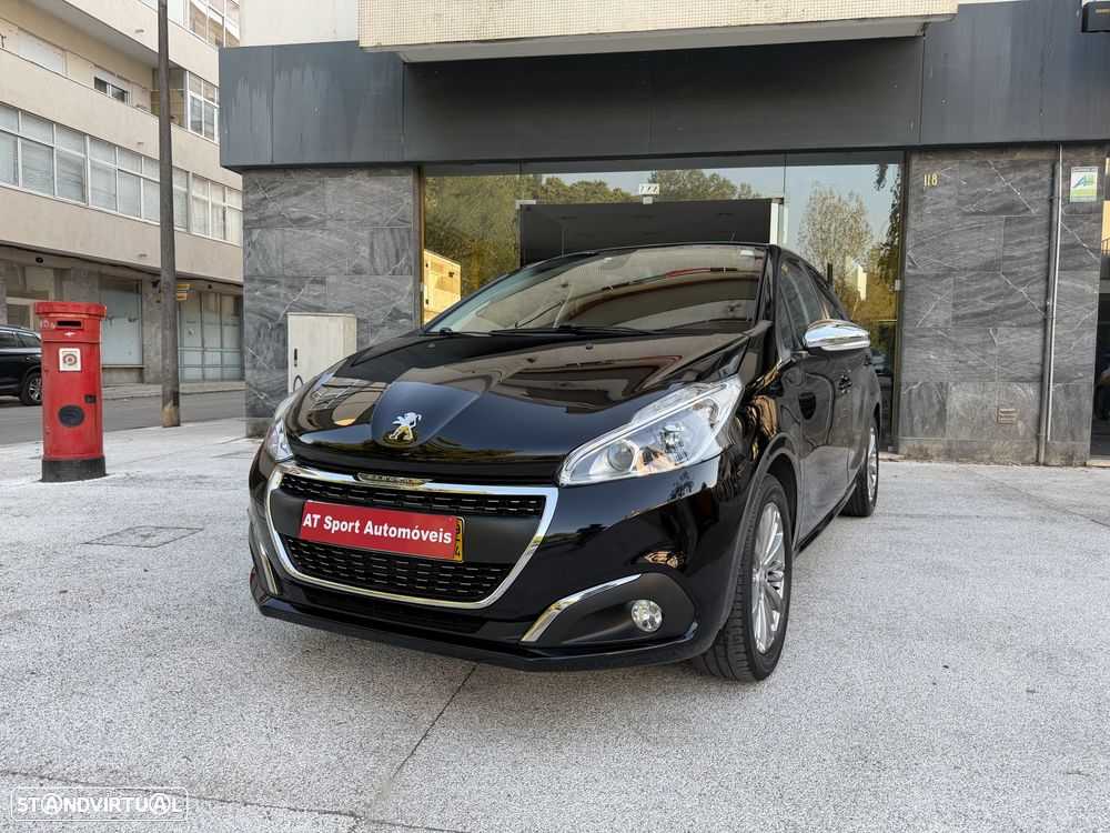 Peugeot 208 1.2 PureTech Signature - 7