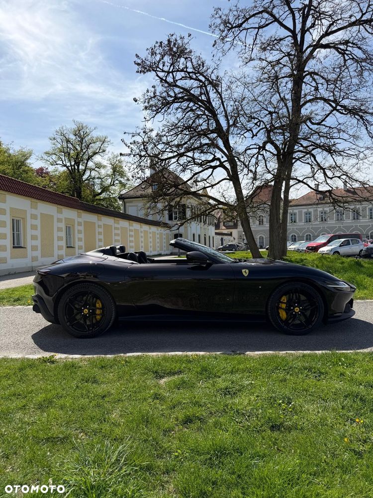 Ferrari Roma Spider - 4