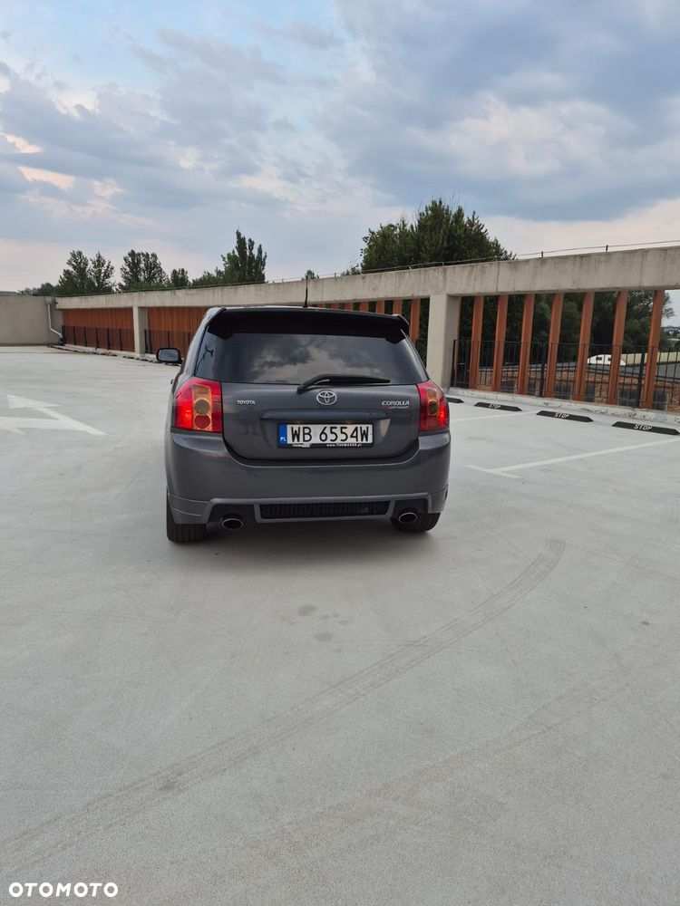 Toyota Corolla - 13