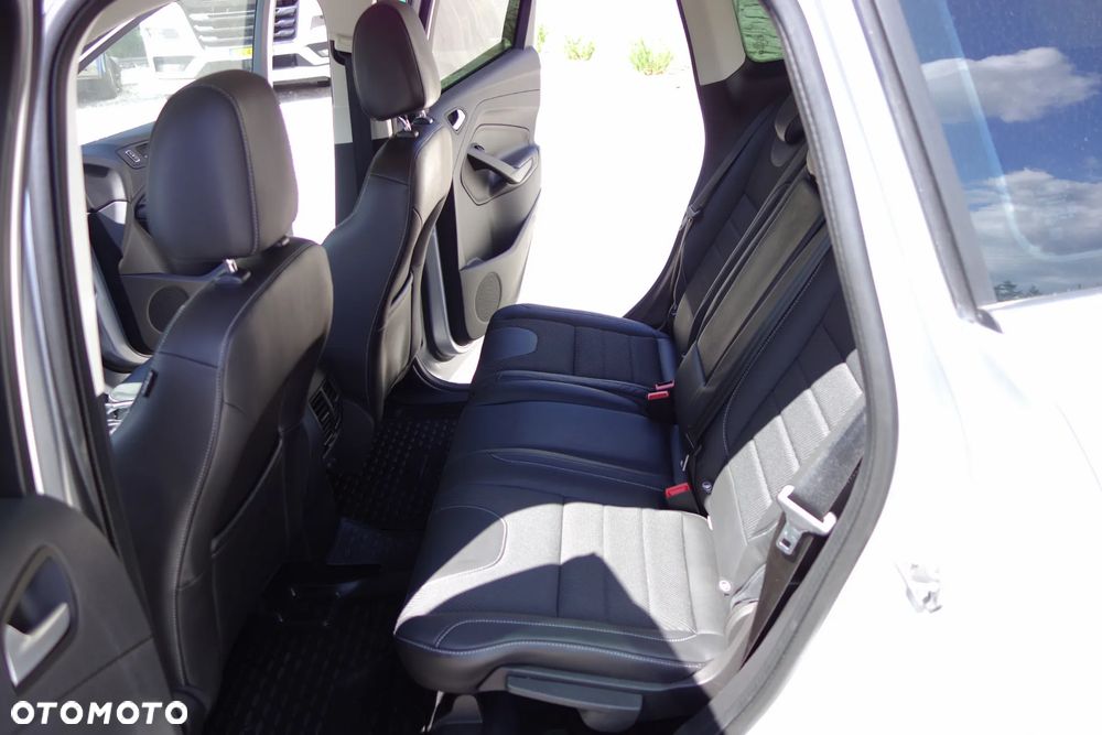 Ford Kuga 1.5 EcoBoost 2x4 Trend - 9