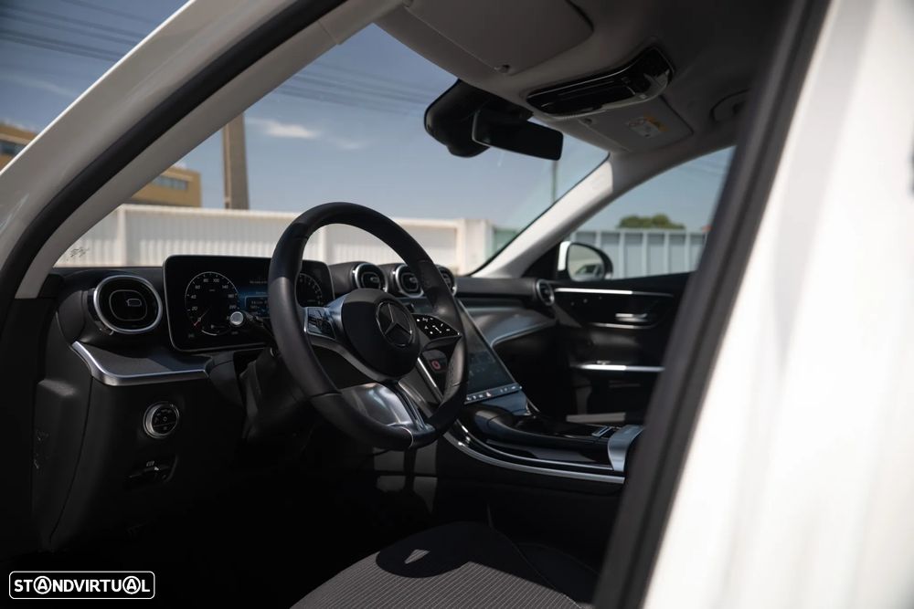 Mercedes-Benz C 300 e Avantgarde - 28