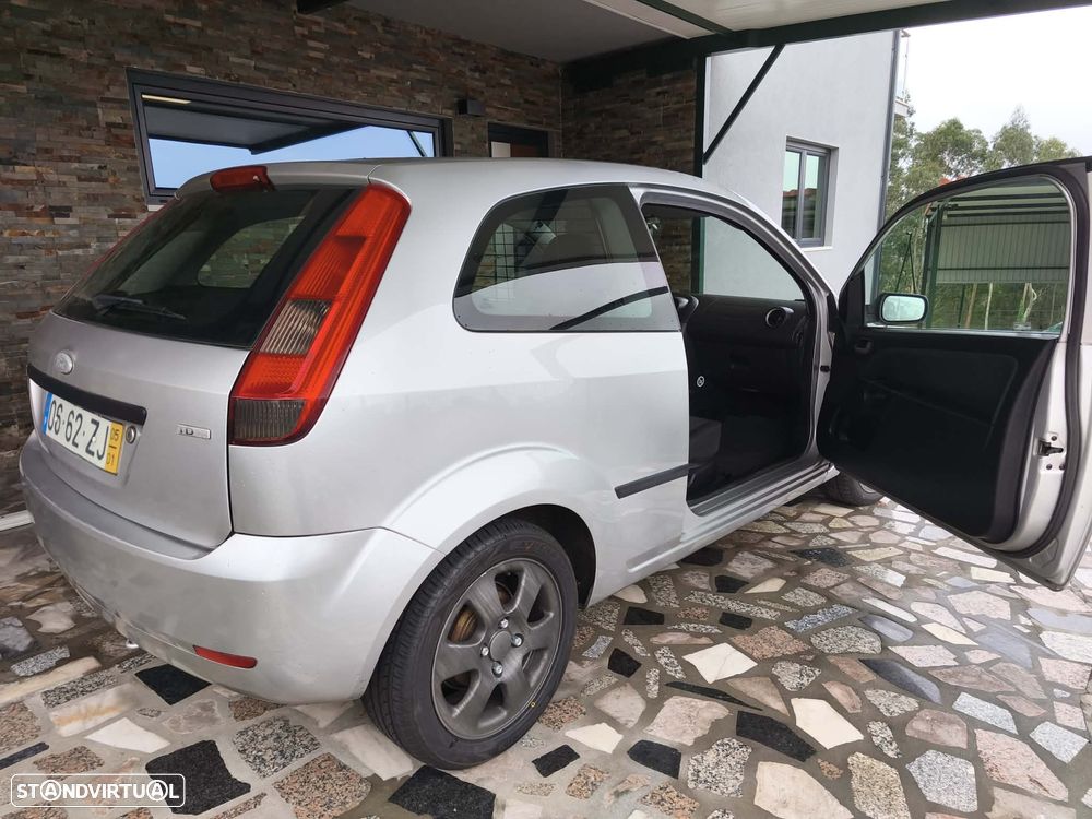 Ford Fiesta 1.4 TDCI - 5