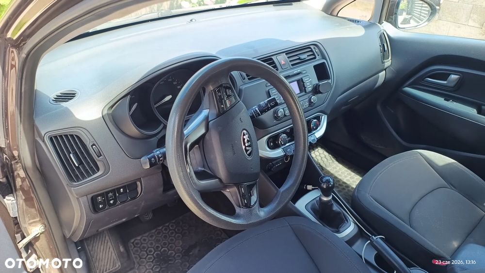 Kia Rio 1.2 M - 7
