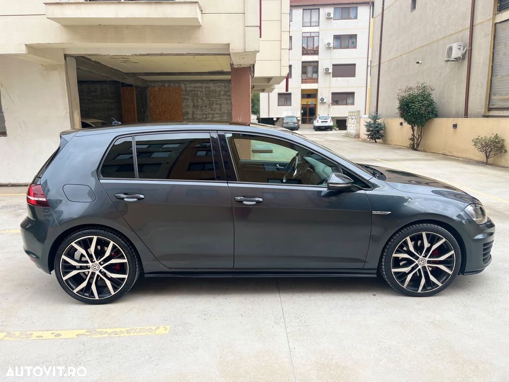 Volkswagen Golf 2.0 TDI DSG GTD - 7
