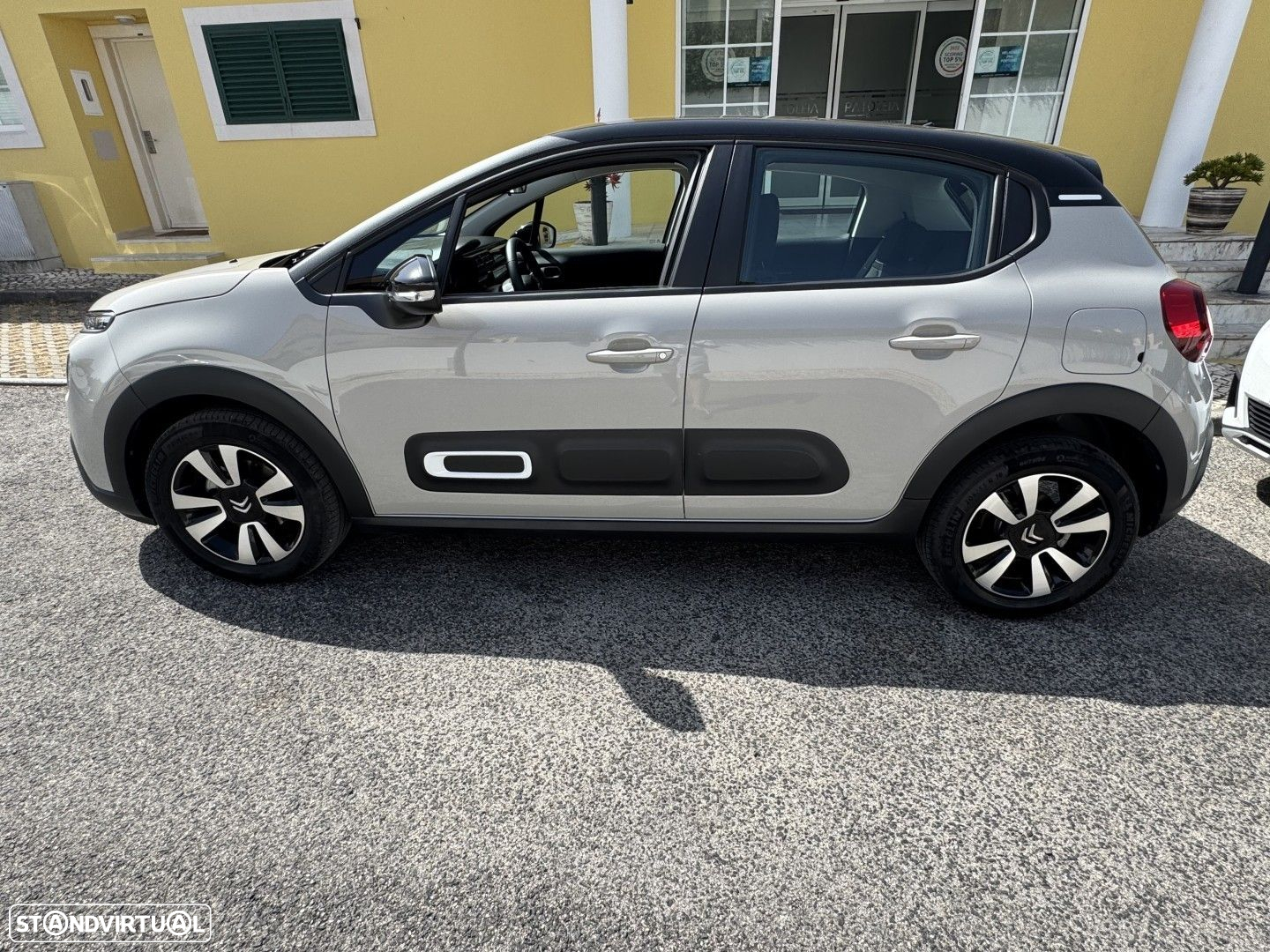 Citroën C3 1.2 PureTech Shine Pack EAT6 - 7