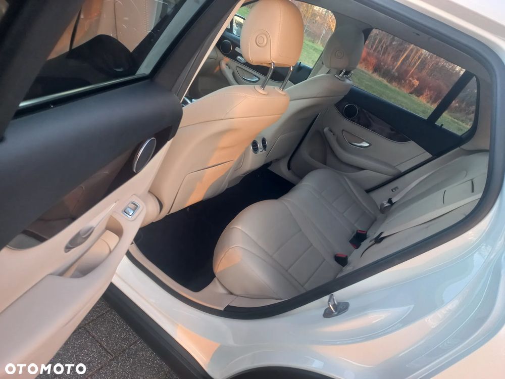 Mercedes-Benz GLC - 10