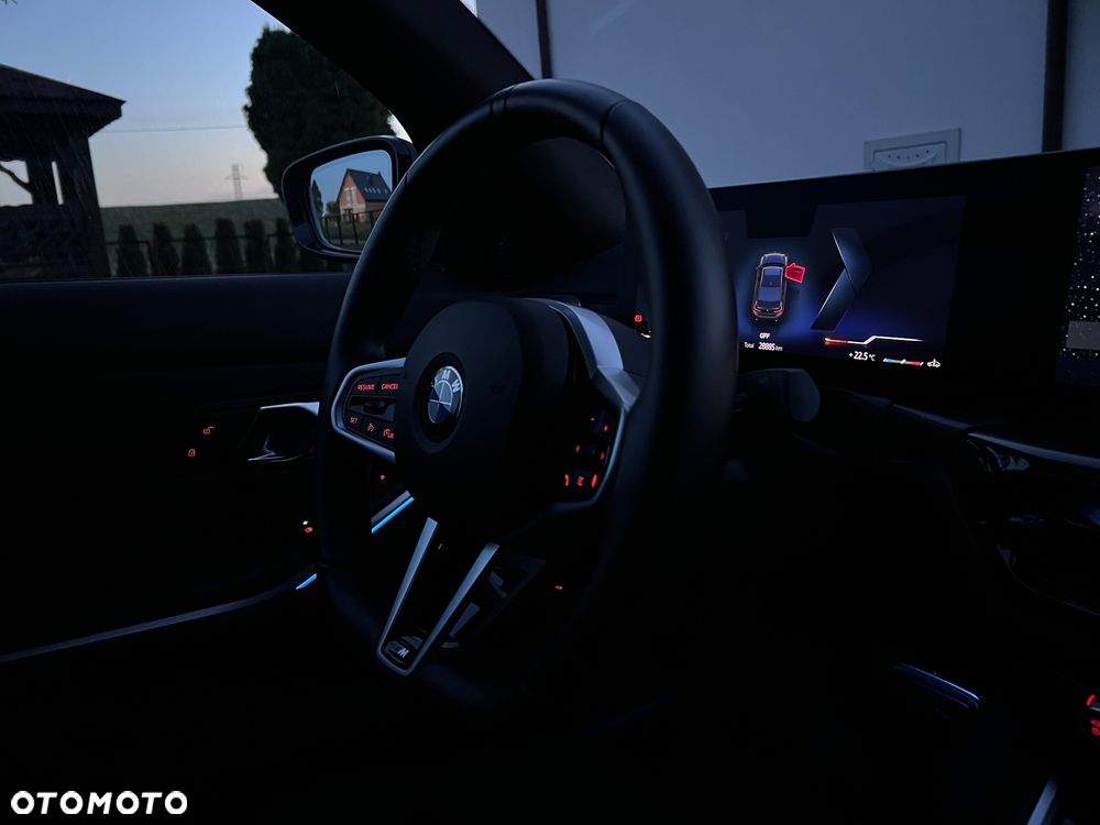 BMW Seria 3 318i M Sport - 30