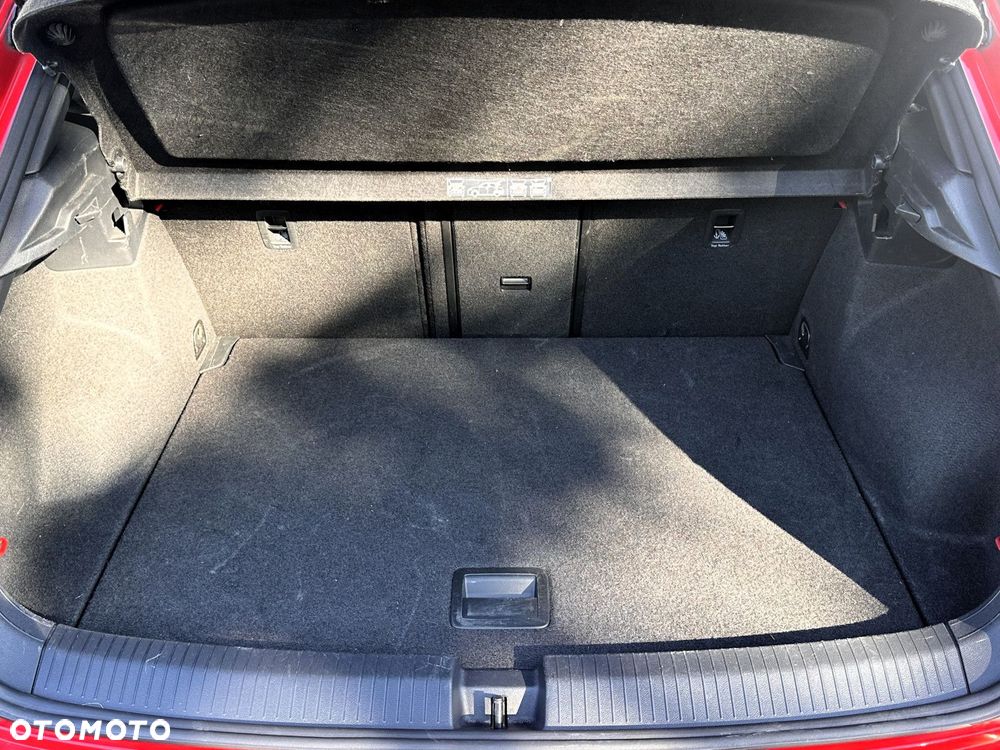 Volkswagen T-Roc - 10