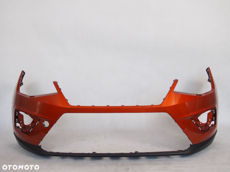Seat Arona 17r Zderzak przod przedni 2017 - 1