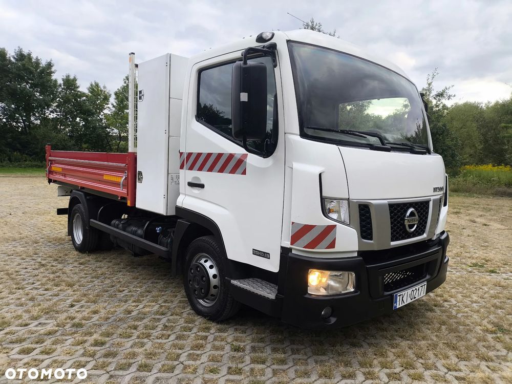 Nissan NT500 - 4