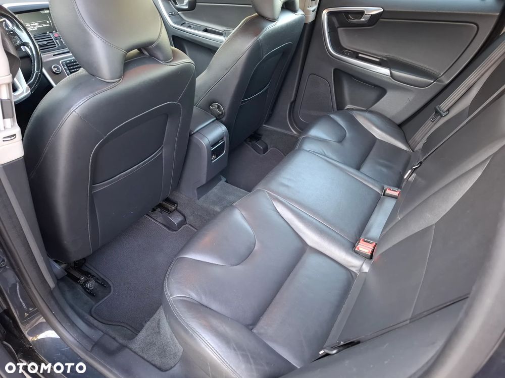 Volvo XC 60 - 11
