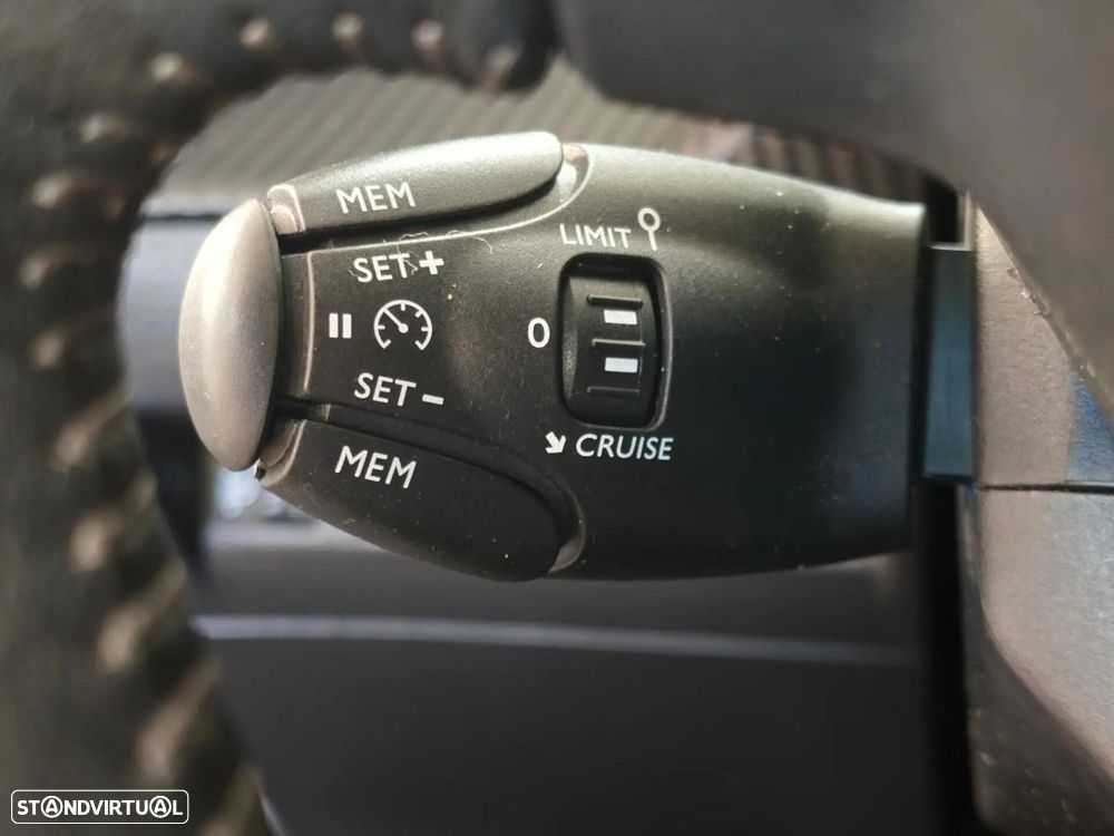 Peugeot 2008 PureTech 100 Stop&Start Allure - 16