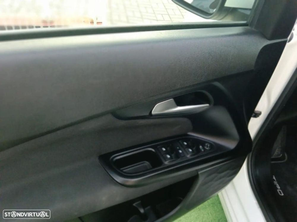 Fiat Tipo Station Wagon 1.3 M-Jet Lounge - 17