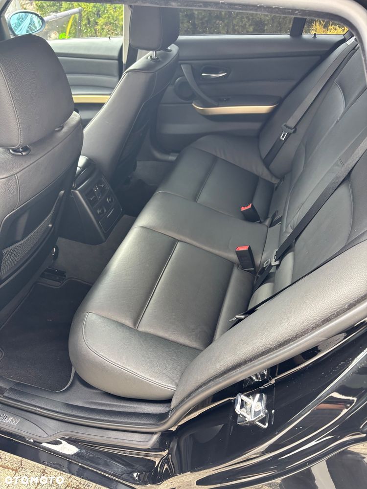 BMW Seria 3 - 16