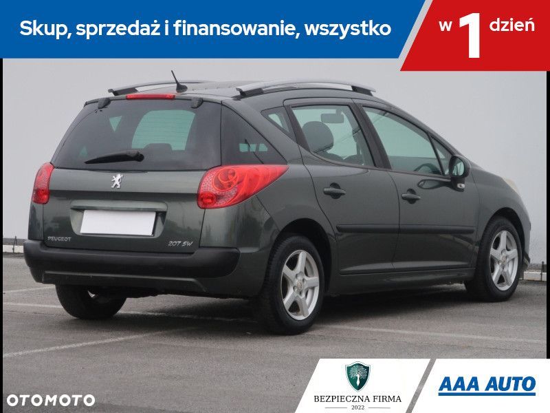 Peugeot 207 - 6