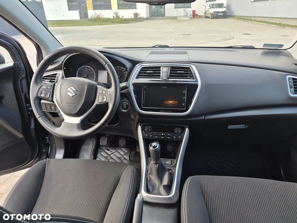 Suzuki SX4 S-Cross - 4