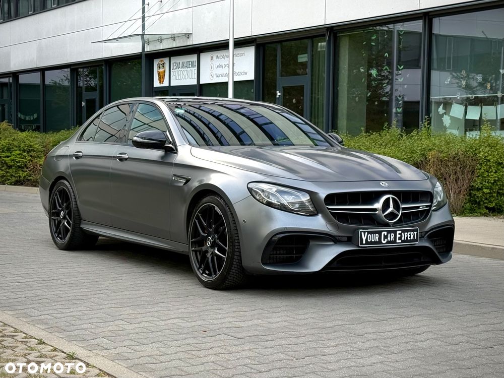 Mercedes-Benz Klasa E - 2