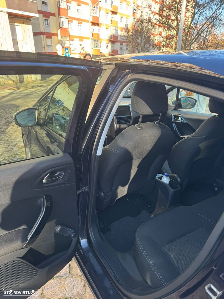 Peugeot 208 1.2 VTi Active - 2