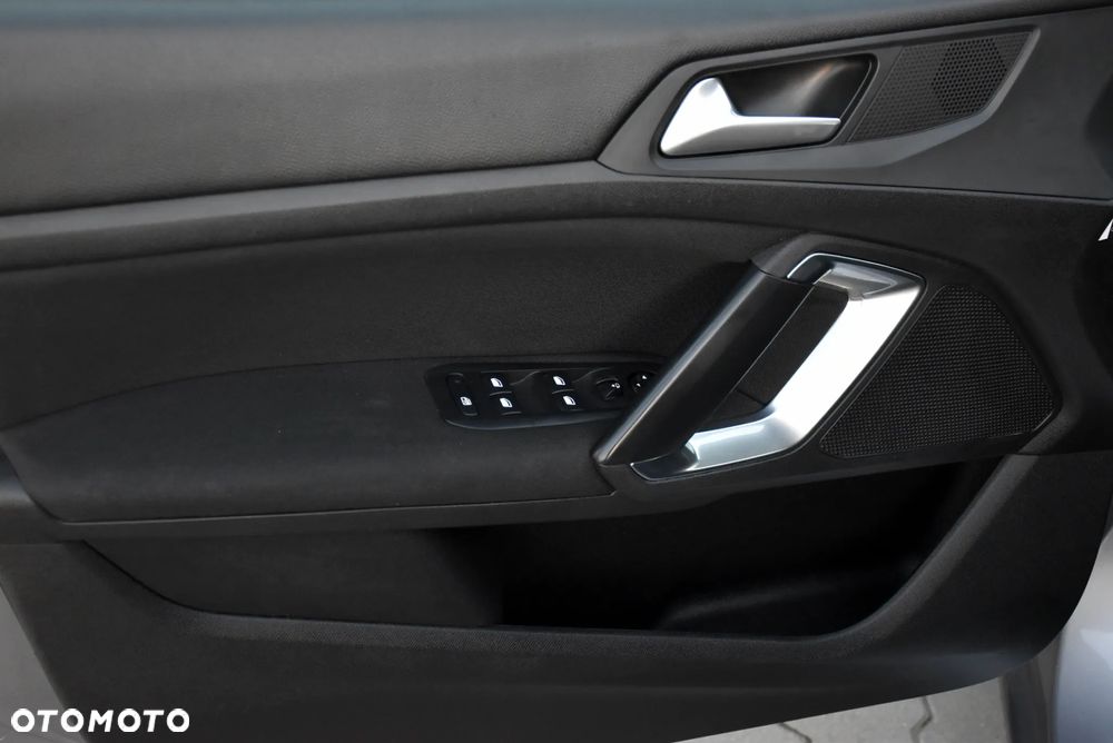Peugeot 308 - 18