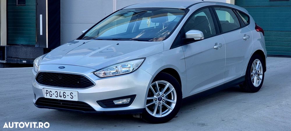 Ford Focus 1.6 TDCi DPF Trend - 8