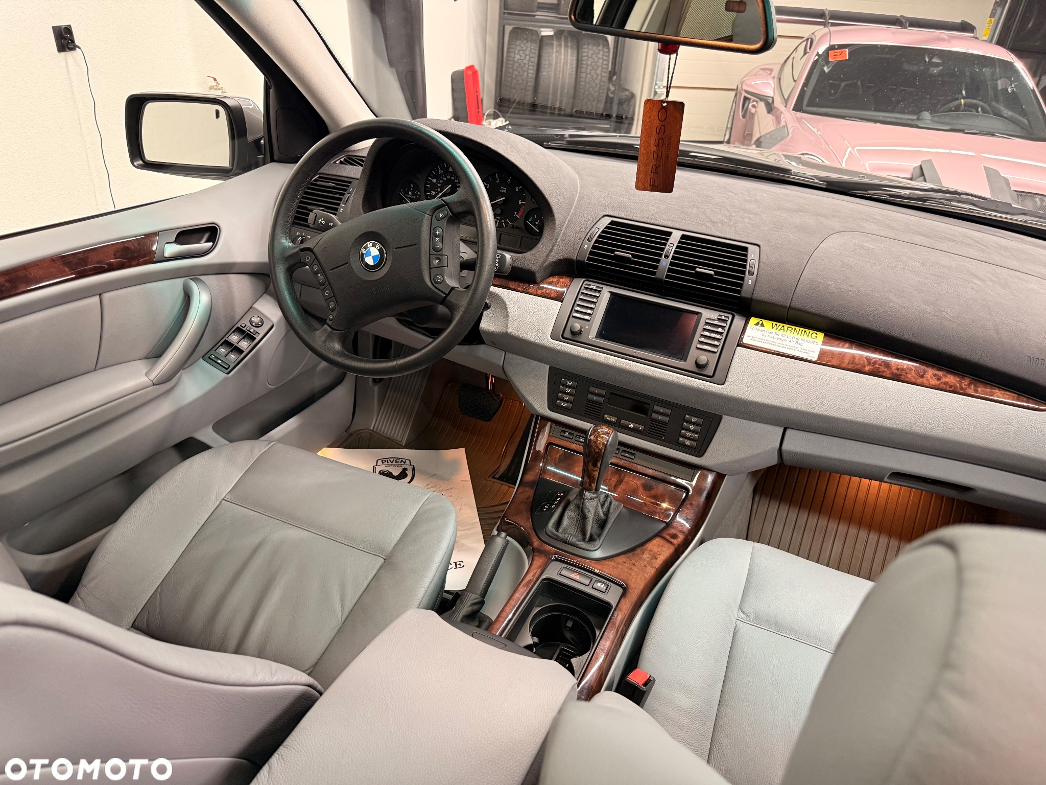 BMW X5 4.4i - 16