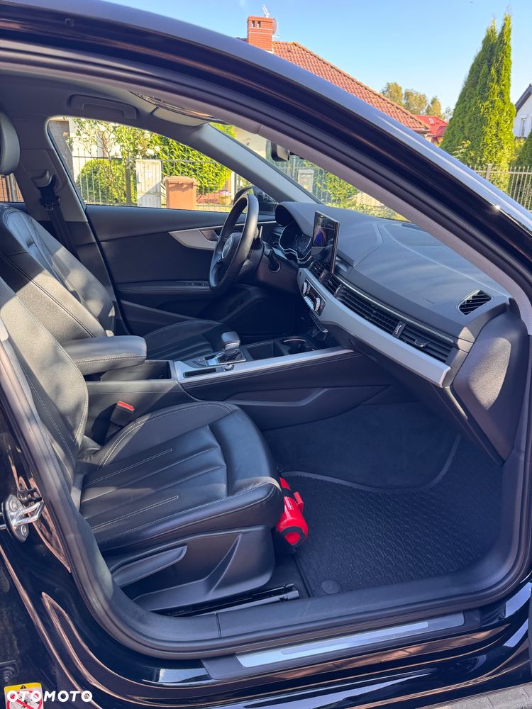 Audi A4 Limousine 30 TDI mHEV Advanced S tronic - 12