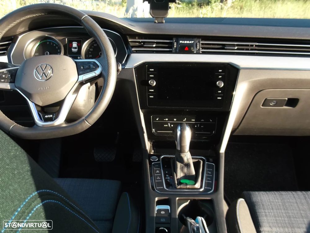 VW Passat 1.4 TSI GTE+ Plug-in - 11