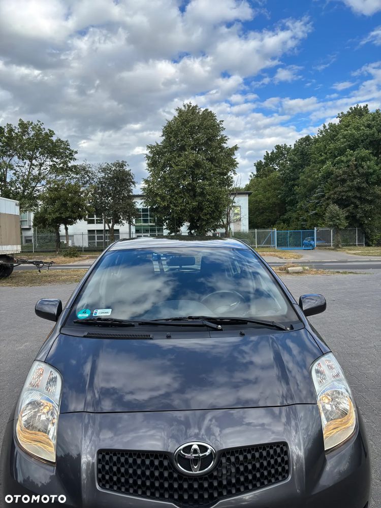 Toyota Yaris 1.3 Sol - 6