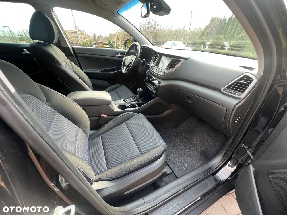 Hyundai Tucson 2.0 CRDi 4WD Automatik Style - 12