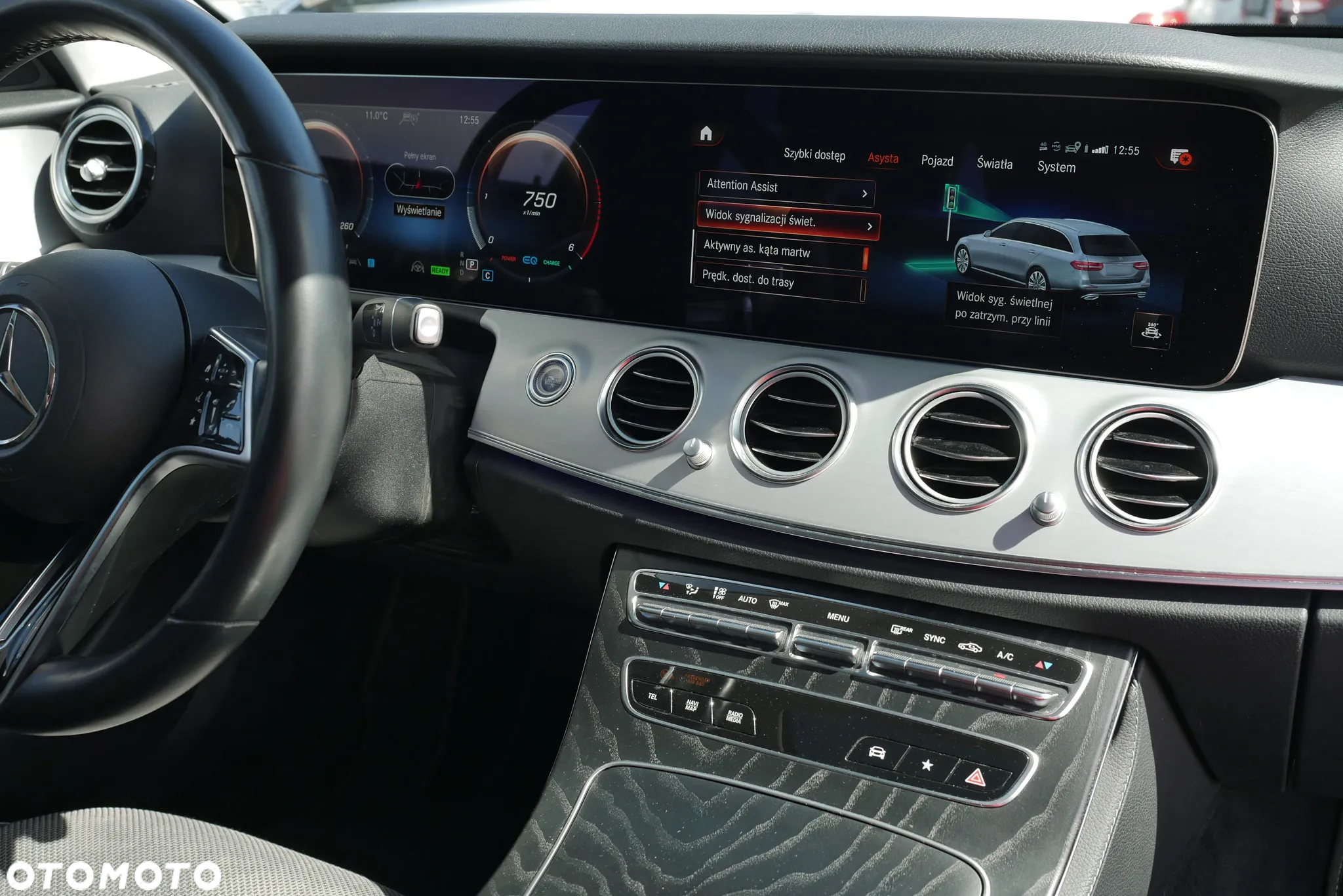 Mercedes-Benz Klasa E 220 d 4Matic T 9G-TRONIC Avantgarde - 15