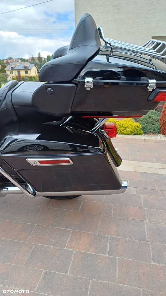 Harley-Davidson FLH Electra Glide - 12