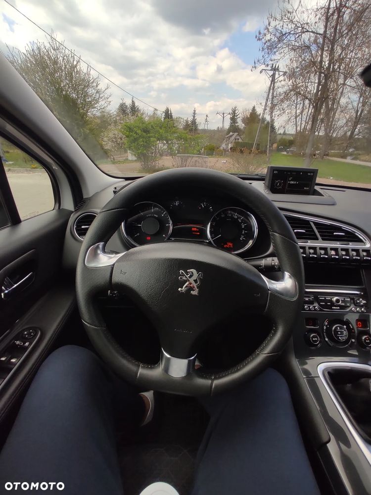 Peugeot 3008 HDi FAP 115 Allure - 11