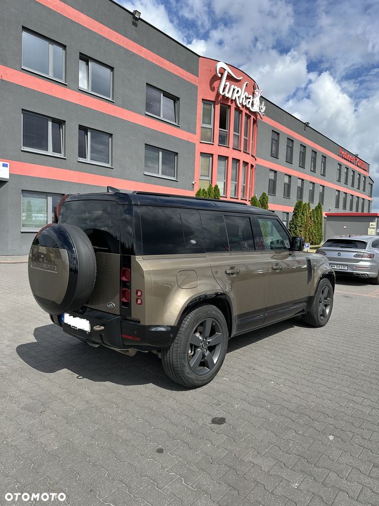 Land Rover Defender 130 P425 X-Dynamic SE - 2