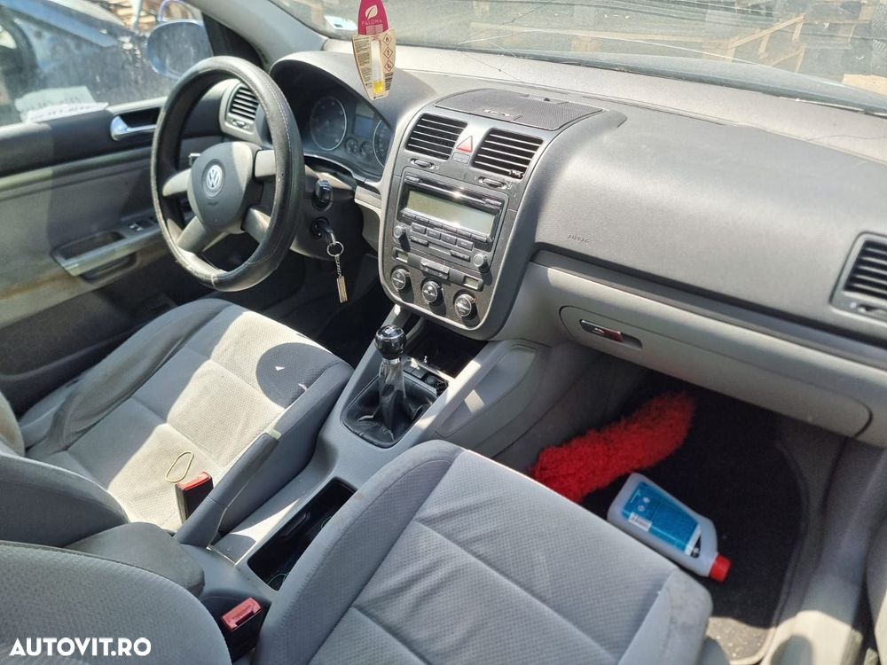 Dezmembrez Volkswagen VW Golf 5 [2003 - 2009] - 3