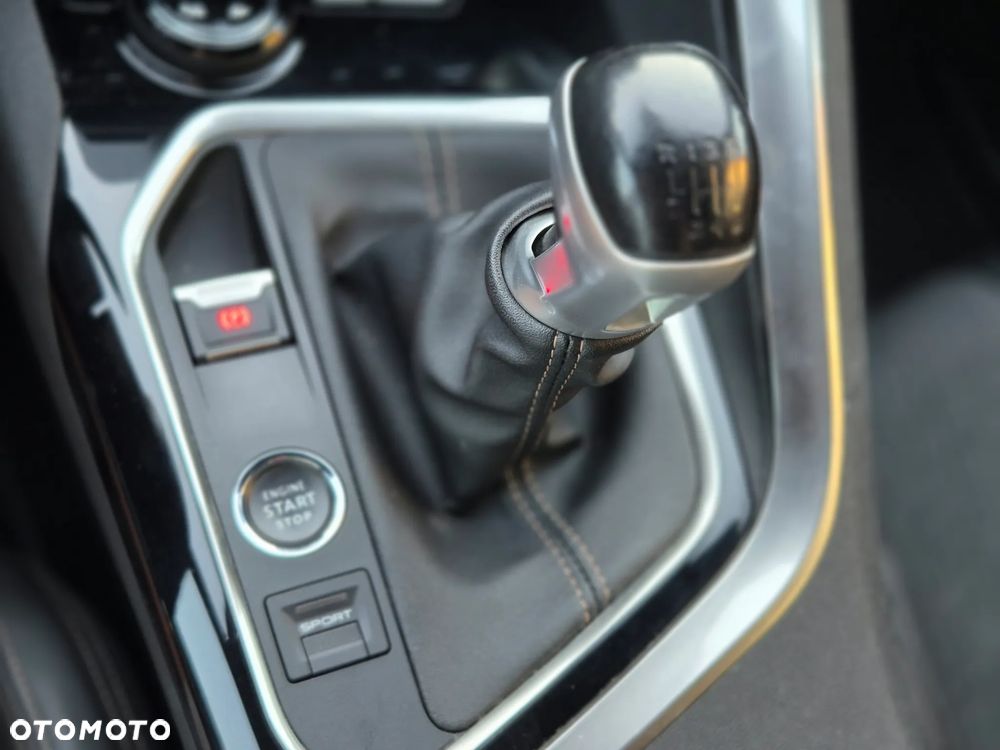 Peugeot 3008 1.5 BlueHDi GT S&S - 18