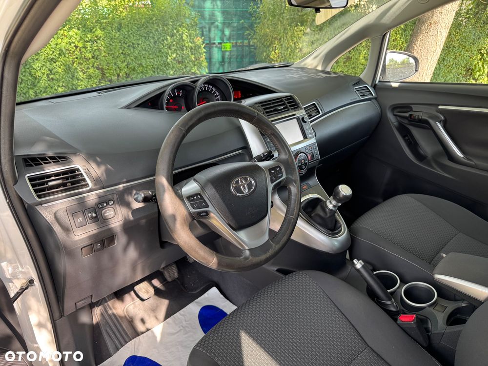Toyota Verso 2.0 D-4D Prestige - 9