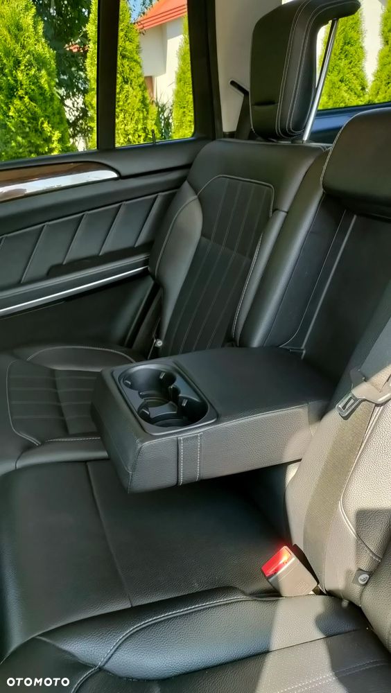 Mercedes-Benz GL 350 BlueTEC 4-Matic - 27