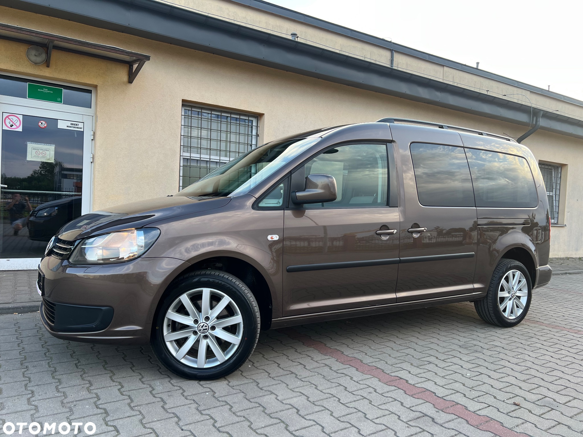 Volkswagen Caddy Maxi 2.0 TDI Comfortline - 16