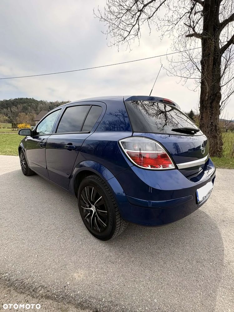 Opel Astra 1.6 - 9