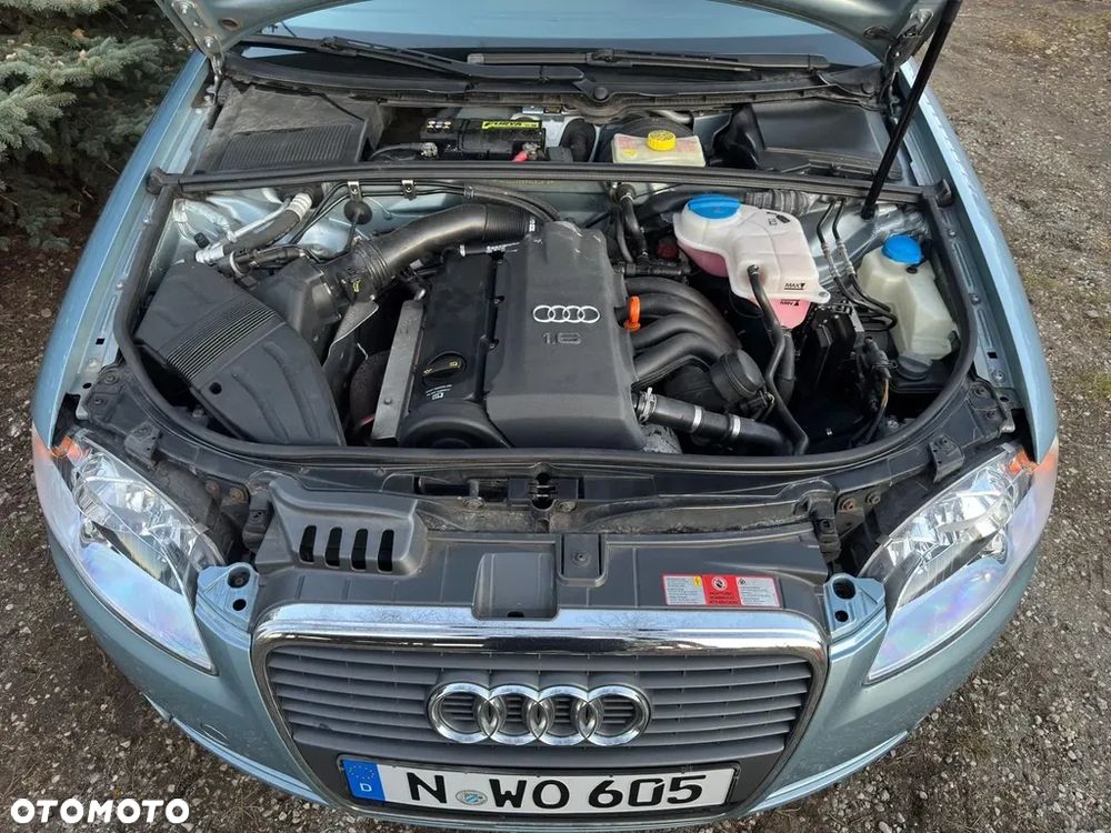 Audi A4 Limousine - 10