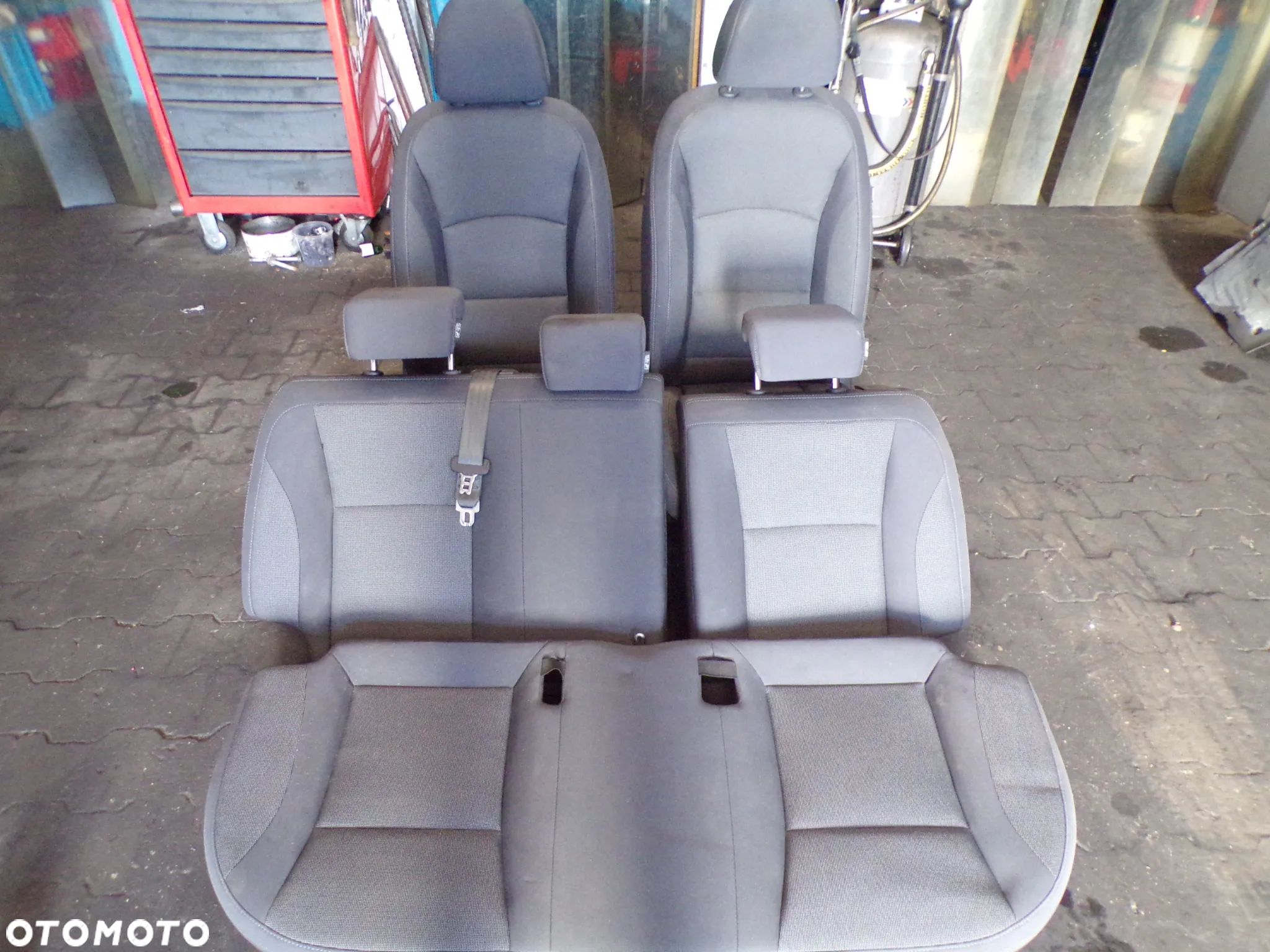 KOMPLET FOTELI KANAPA FOTEL LEWY PRAWY SSANGYONG TIVOLI - 1