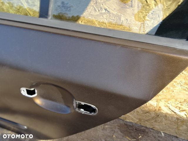 DRZWI LEWE LEWY TYŁ  VW GOLF V 1.4 16V HB 5D 03- - 2